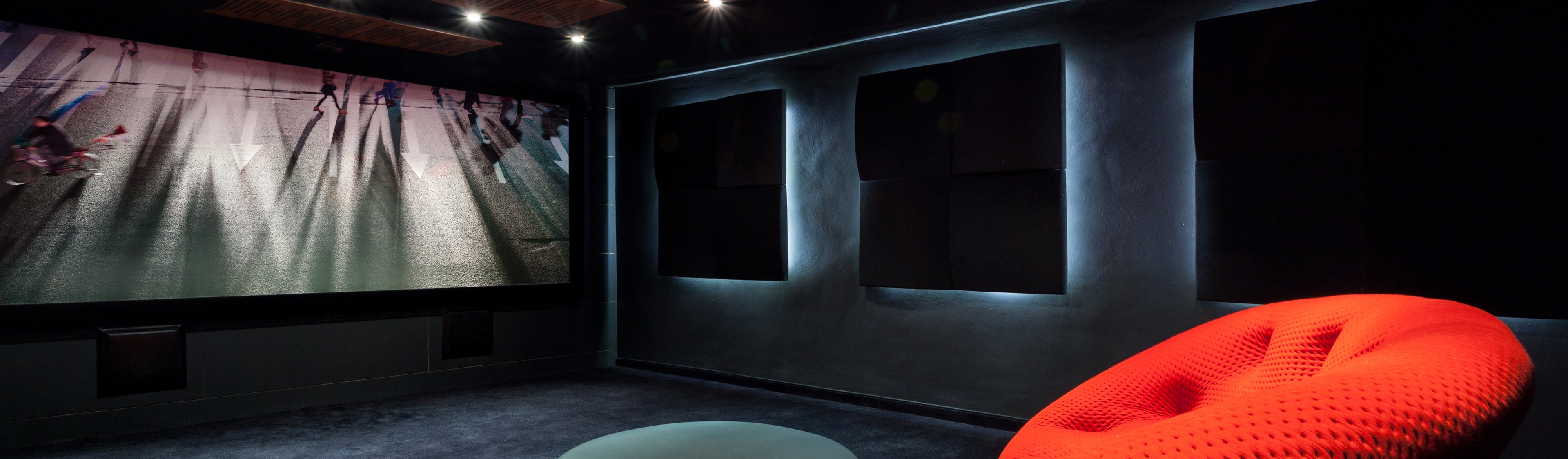 BeamerPaint in a home cinema